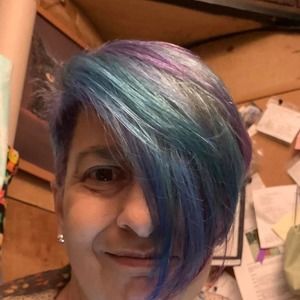 Meet your Posher, Ileana